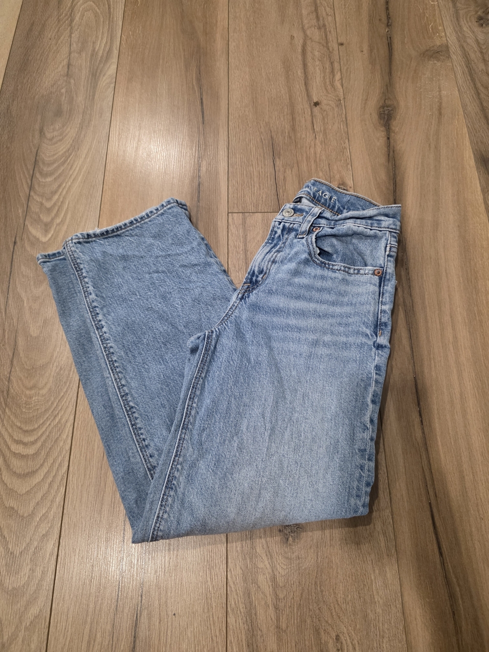 AE Straight-Leg Light Blue Jeans - Picture 5 of 5
